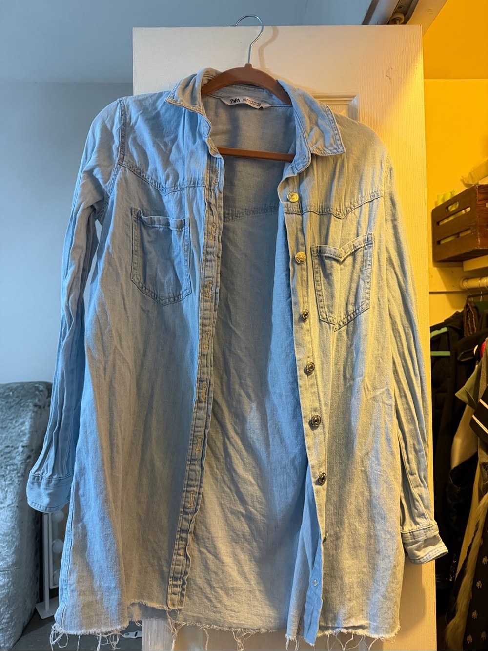 Zara Light Blue Denim Button-Up Shirt Jacket small